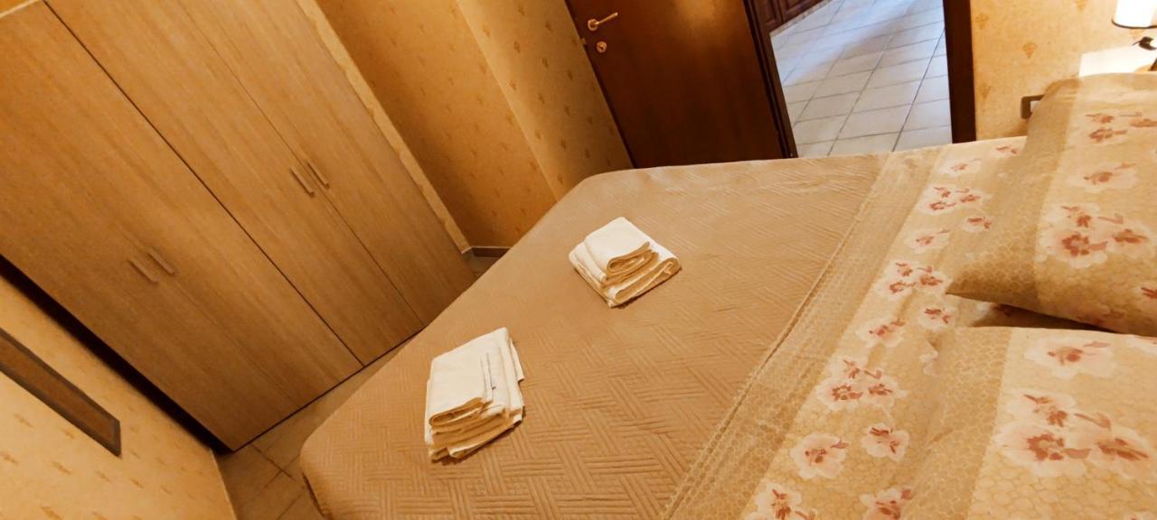Casa Vacanza Dinastia Borbone - Centro Storico Napoli Eksteriør bilde